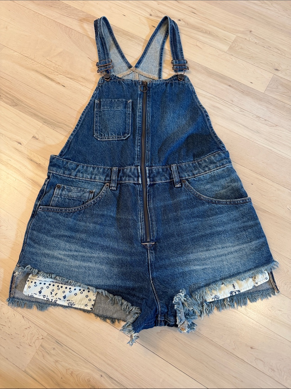 Free People WE THE FREE Cut Off Shortalls Sunset denim Shorts Overalls-Boho-10